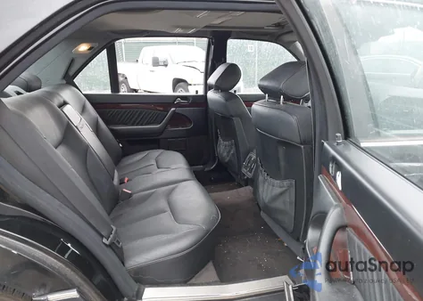 1999 Mercedes-Benz S 420 z USA, uszkodzony, nr VIN WDBGA43G3XA430247